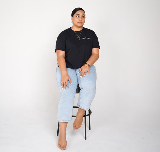 Tālita Kumi Black Tee